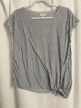Max Studio Navy & White Striped Knot Hem Tank Top